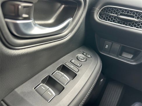 New 2026 Honda HR-V EX-L image 19