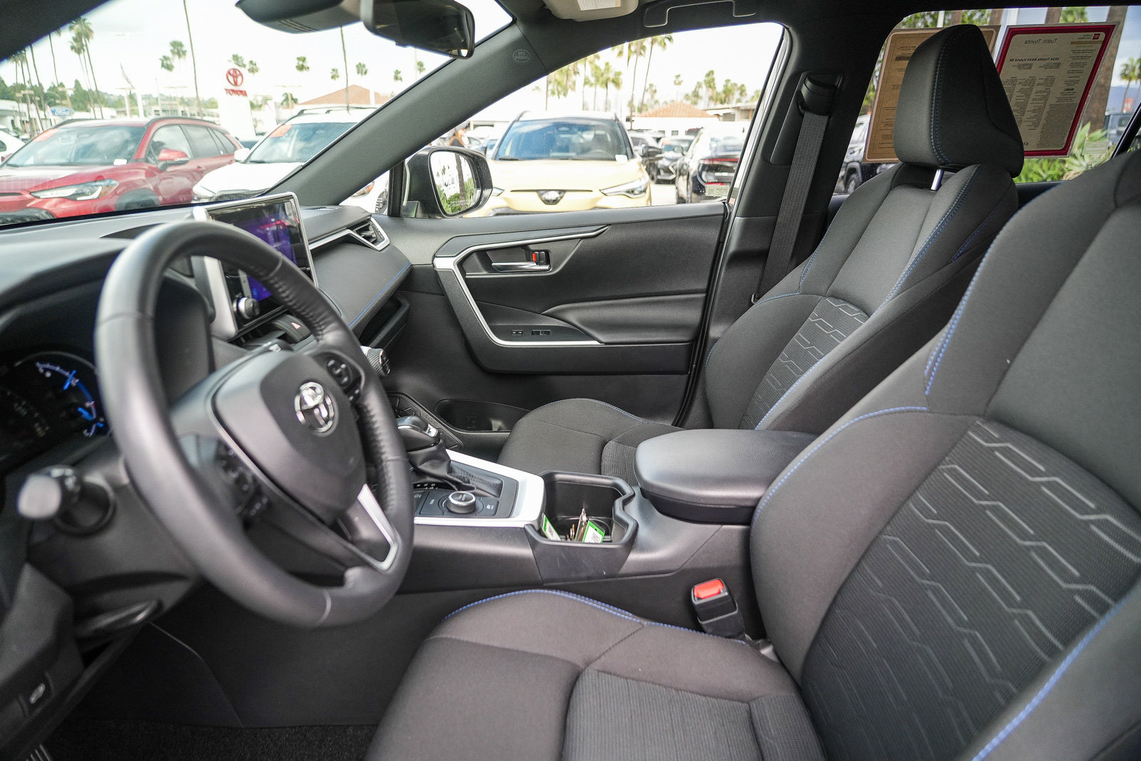 Certified 2024 Toyota RAV4 SE w/ Convenience Package AWD/4WD image 18