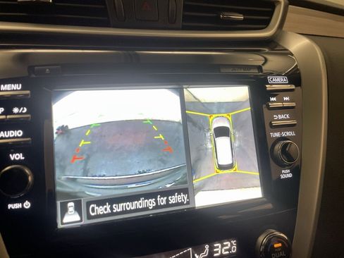 Used 2017 Nissan Murano Platinum image 9