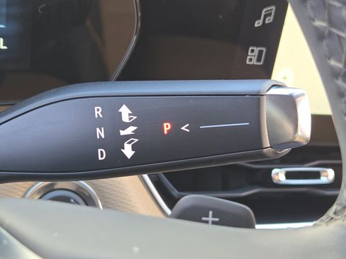 Used 2026 Chevrolet Equinox ACTIV image 25