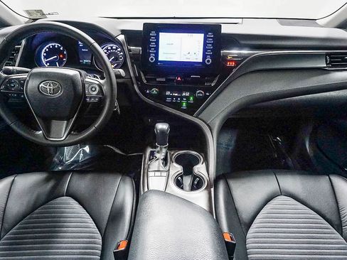 Certified 2023 Toyota Camry SE image 12