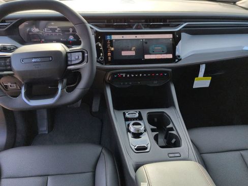 New 2026 Jeep Cherokee Limited AWD/4WD image 15