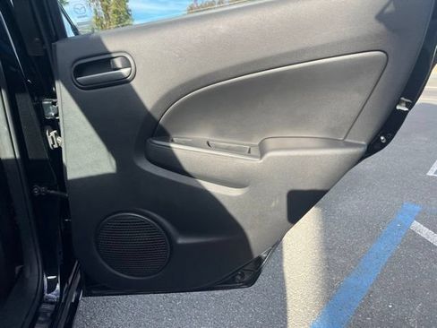 Used 2014 MAZDA MAZDA2 Sport FWD image 24