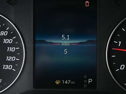 Used 2025 Mercedes-Benz Sprinter 2500 image 12