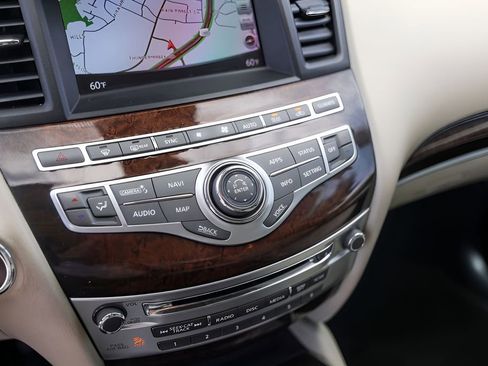 Used 2020 INFINITI QX60 Luxe w/ Sensory Package FWD image 18