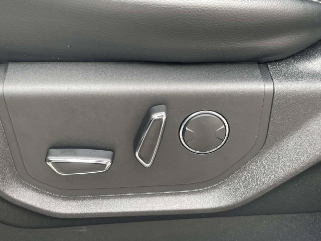 Used 2019 Ford F250 Lariat w/ Lariat Ultimate Package AWD/4WD image 15