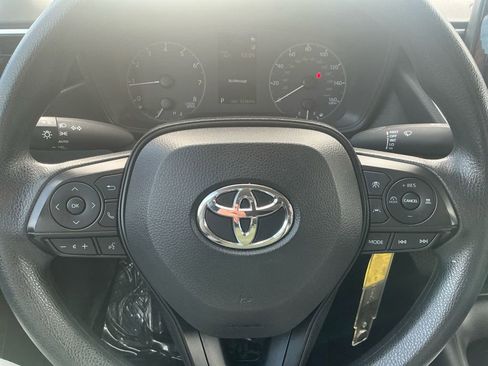 Used 2023 Toyota Corolla LE image 24