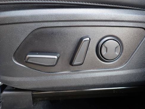 Used 2022 Kia Sorento SX AWD/4WD image 13