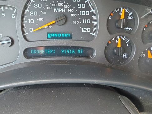 Used 2004 Chevrolet Silverado 1500 4x4 Regular Cab w/ Light Duty Power Package image 7