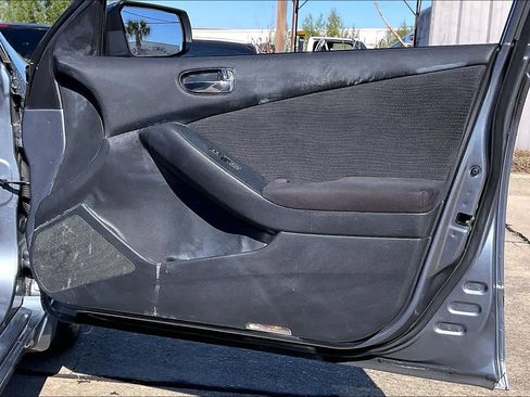 Used 2010 Nissan Altima 2.5 S w/ Convenience Pkg image 24