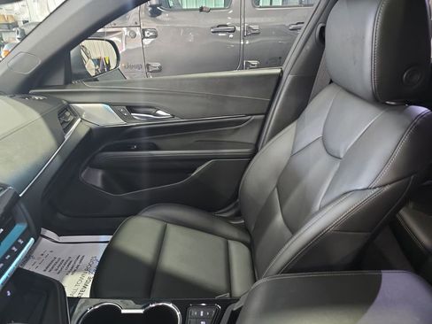 Used 2021 Cadillac CT4 Luxury w/ Sun And Sound Package image 11