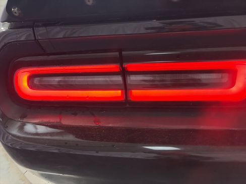 Used 2019 Dodge Challenger GT w/ Blacktop Package image 9