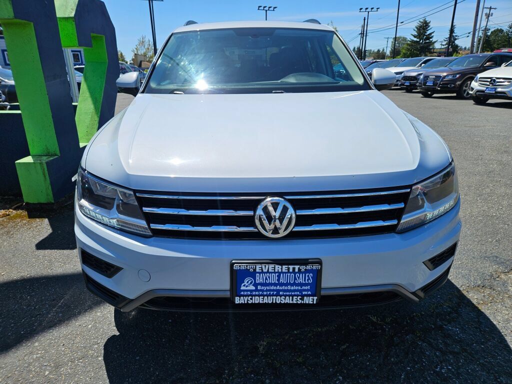 Used 2018 Volkswagen Tiguan SE w/ Panoramic Sunroof Package AWD/4WD image 7