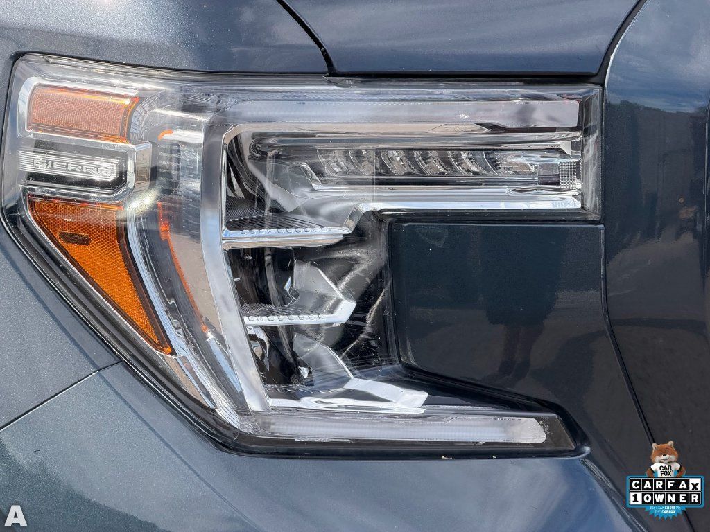Used 2021 GMC Sierra 1500 AT4 w/ AT4 Preferred Package AWD/4WD image 9