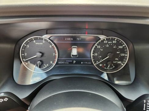 Used 2023 Nissan Rogue SV image 31