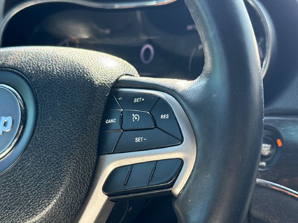 Used 2018 Jeep Grand Cherokee Limited RWD image 28