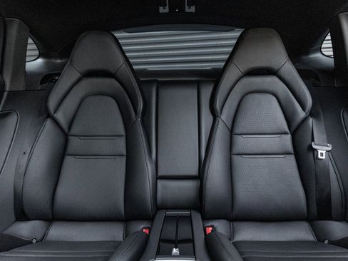 Certified 2023 Porsche Panamera image 24