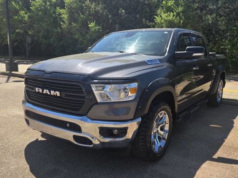 Used 2019 RAM 1500 Big Horn AWD/4WD image 4