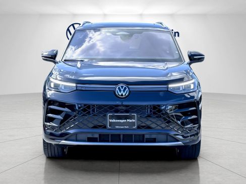 New 2026 Volkswagen Tiguan SEL R-Line AWD/4WD image 8