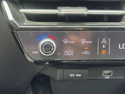 Used 2023 Kia Niro EX FWD image 24