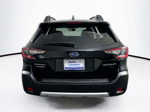 Used 2023 Subaru Outback Limited AWD/4WD image 6