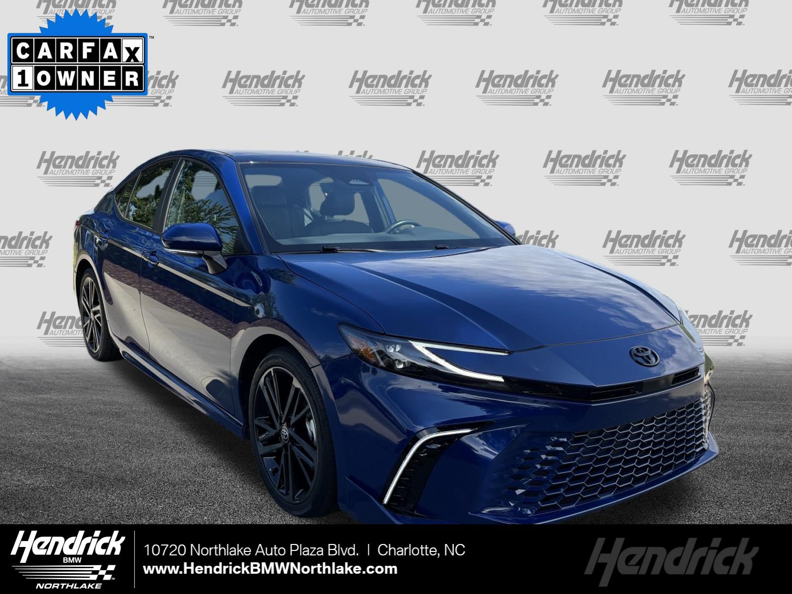 Used 2025 Toyota Camry XSE FWD image 1