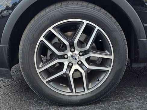 Used 2017 Ford Explorer Sport w/ Equipment Group 401A image 41