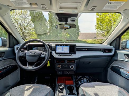 Used 2024 Ford Maverick XLT FWD image 13