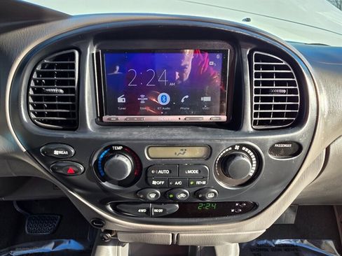 Used 2001 Toyota Sequoia SR5 image 37