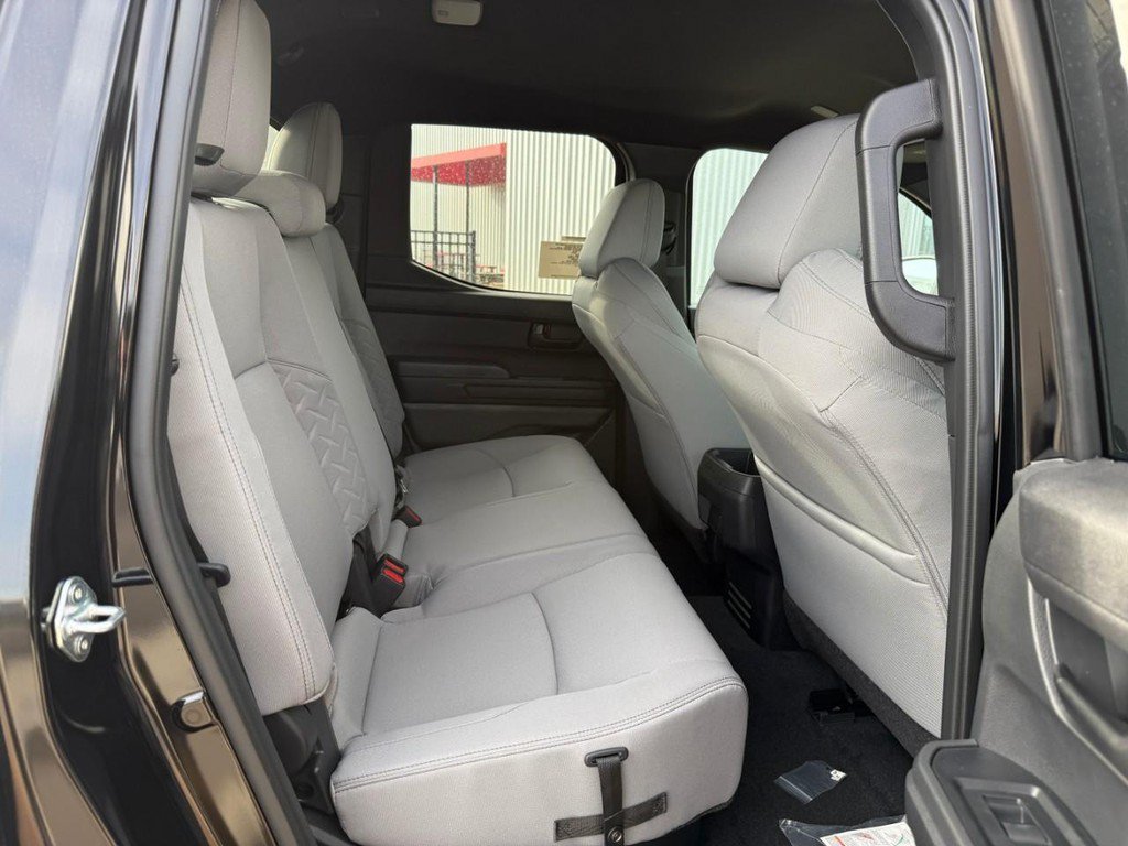 New 2025 Toyota Tacoma SR5 w/ SR5 Upgrade Package AWD/4WD image 8