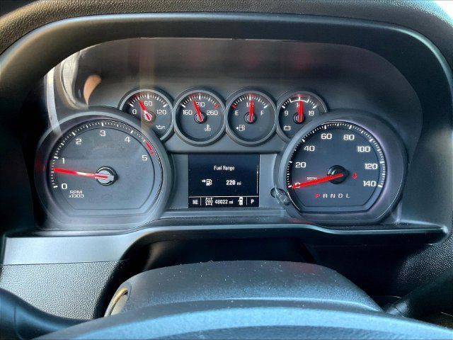 Certified 2022 Chevrolet Silverado 2500 Custom w/ Custom Value Package AWD/4WD image 16