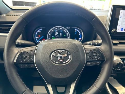 Used 2023 Toyota RAV4 SE AWD/4WD image 11