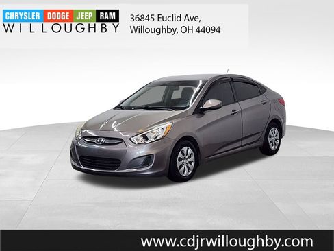 Used 2017 Hyundai Accent SE FWD image 1