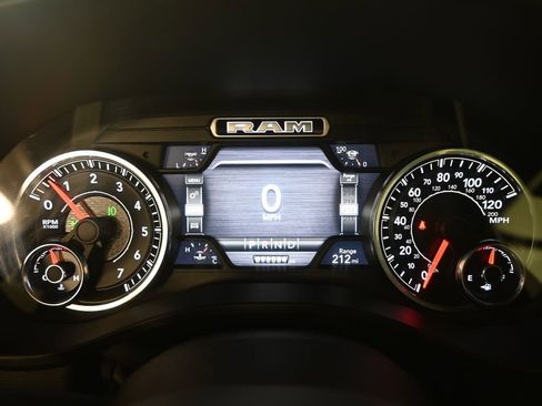 Used 2019 RAM 1500 Big Horn image 24