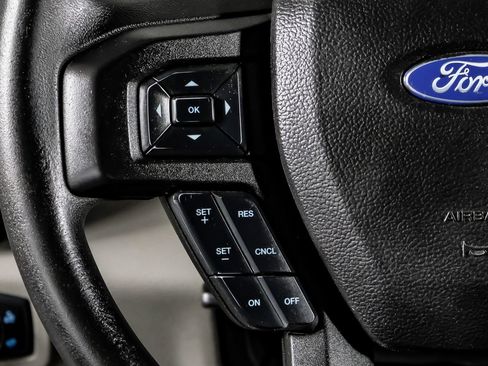 Used 2021 Ford F350 XLT w/ XLT Premium Package AWD/4WD image 17