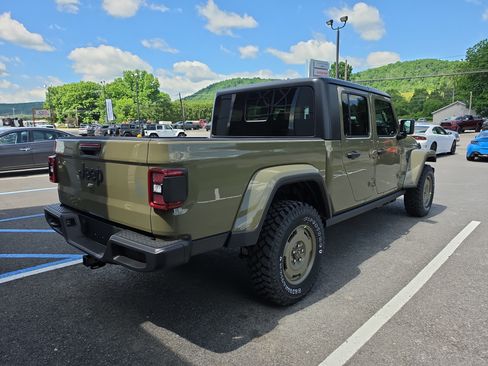 New 2026 Jeep Gladiator Willys AWD/4WD image 3
