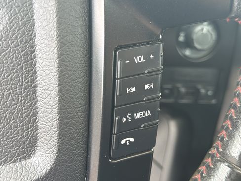 Used 2014 Ford F150 FX4 w/ Equipment Group 402A Luxury AWD/4WD image 19