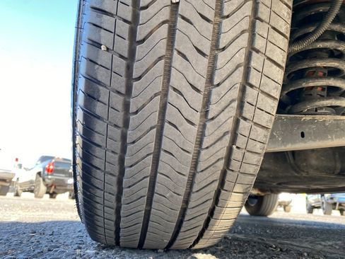 Used 2025 GMC Acadia Elevation image 28