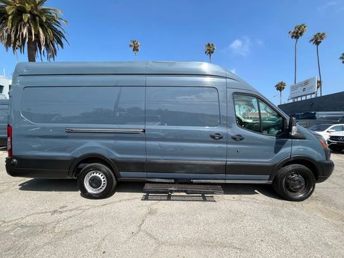Used 2019 Ford Transit 250 148 High Roof Extended RWD image 4