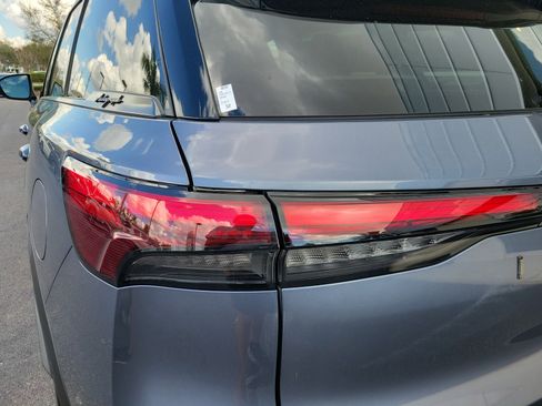 New 2026 INFINITI QX60 Autograph w/ Dark Cargo Package image 10