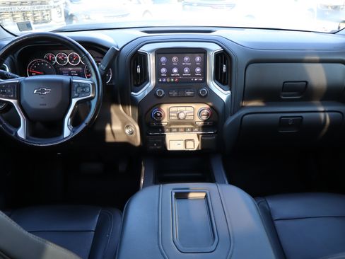 Used 2019 Chevrolet Silverado 1500 LT Trail Boss AWD/4WD image 16