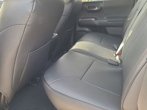 Used 2021 Toyota Tacoma image 13