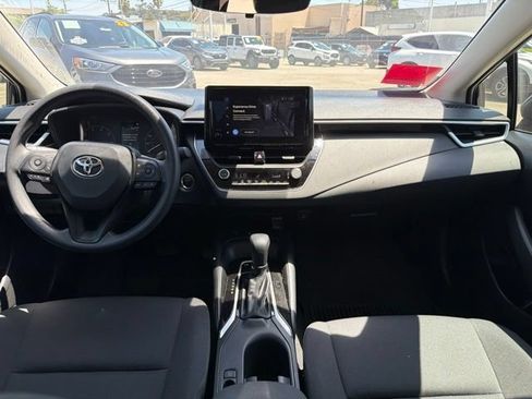 Used 2025 Toyota Corolla LE w/ LE Premium Package FWD image 19