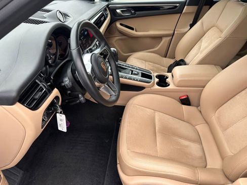 Used 2019 Porsche Macan AWD/4WD image 18