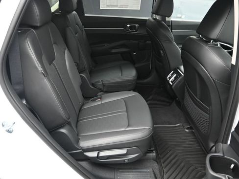 New 2026 Kia Sorento EX FWD image 40