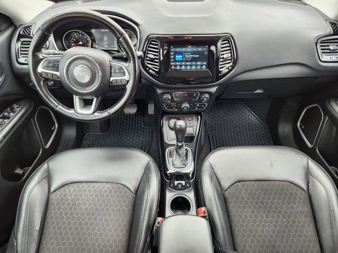 Used 2021 Jeep Compass Latitude w/ Sun and Sound Group AWD/4WD image 11