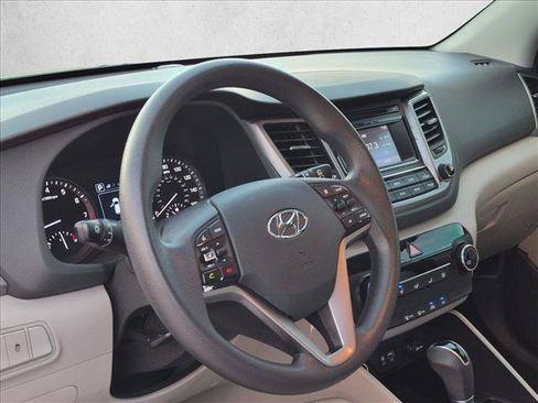 Used 2018 Hyundai Tucson SE FWD image 8