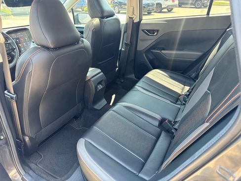 Used 2024 Subaru Crosstrek 2.5i Limited AWD/4WD image 14