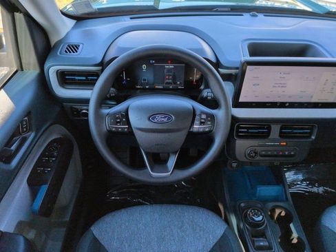 Used 2025 Ford Maverick XLT w/ Equipment Group 302A AWD/4WD image 15