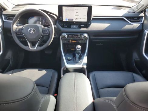 Used 2024 Toyota RAV4 Limited image 17